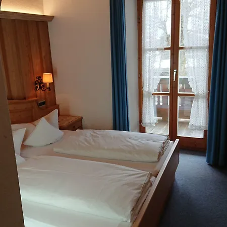 Hotel Gaestehaus Pfatischer Rotta