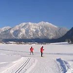 Gaestehaus Pfatischer Rottach-Egern