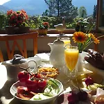 Gaestehaus Pfatischer Hotel