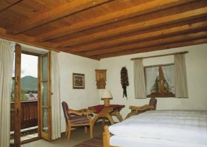 Hotel Gaestehaus Pfatischer
